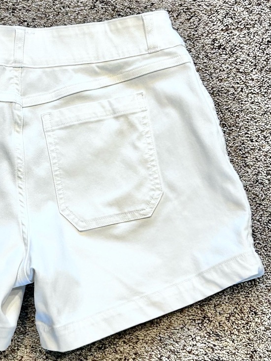 Spanx Shorts Stretch Twill White Pull On Hidden Shaping Slimming Women’s M - Picture 8 of 16
